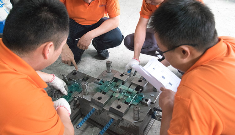 鋅合金壓鑄模具